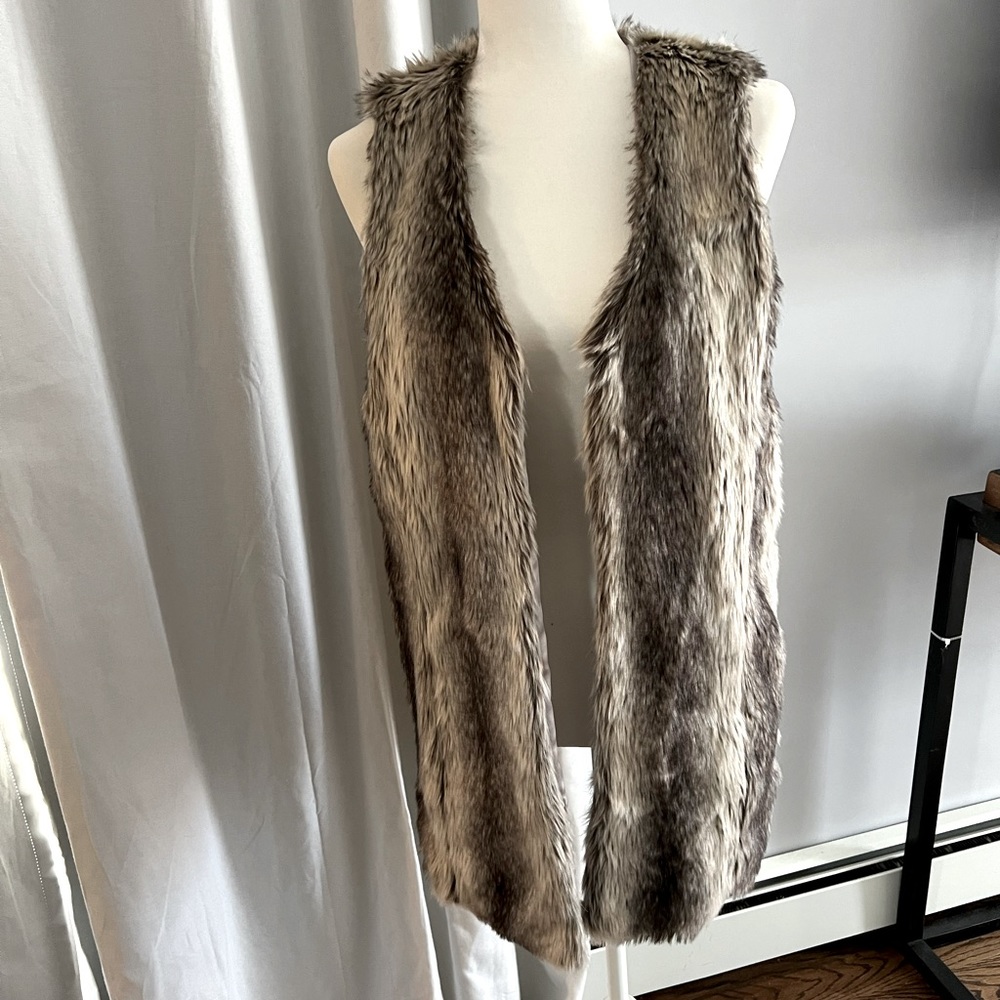 Faux fur vest